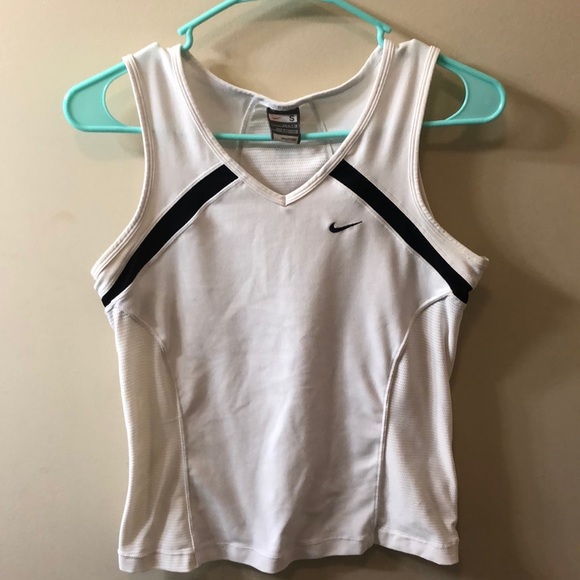 Nike Workout Top! - Picture 5 of 5